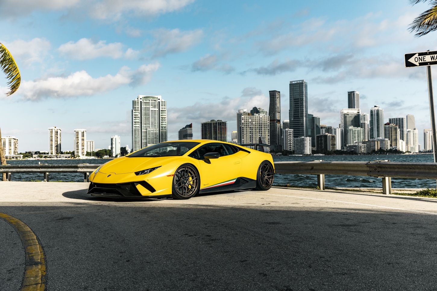 All You Need to Know Prior To Leasing Lamborghini in Dubai